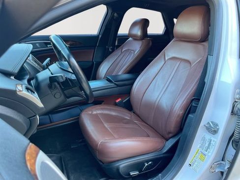Used 2017 Lincoln MKZ Reserve FWD image 25