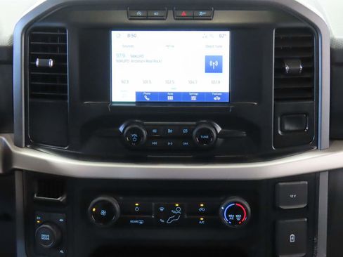 Used 2021 Ford F150 XLT AWD/4WD image 13