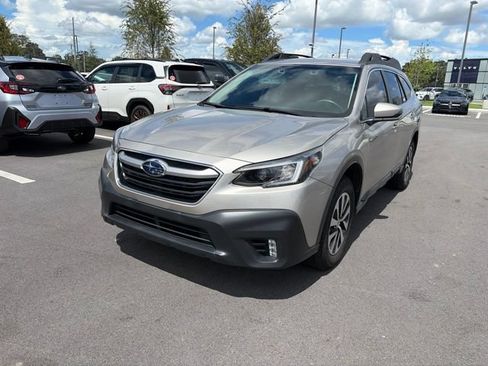 Used 2020 Subaru Outback Premium w/ Popular Package #1 AWD/4WD image 2