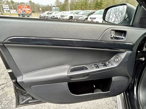 Used 2017 Mitsubishi Lancer AWD Sedan image 12