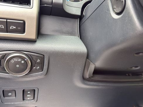 Used 2022 Ford F250 Lariat w/ Lariat Ultimate Package AWD/4WD image 14