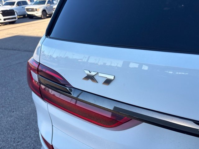 Used 2021 BMW X7 M50i AWD/4WD image 9