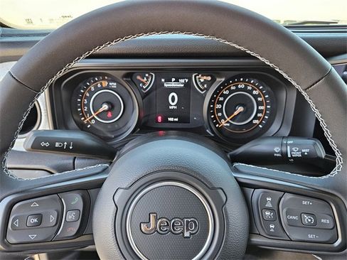New 2025 Jeep Gladiator Sport image 26