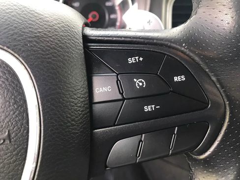 Used 2019 Dodge Charger SXT AWD/4WD image 18