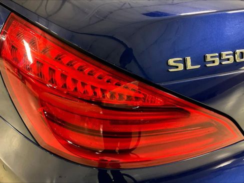 Used 2017 Mercedes-Benz SL 550 image 26