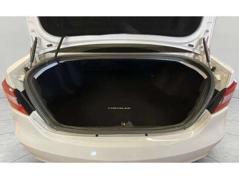 Used 2013 Chrysler 200 Touring FWD image 18