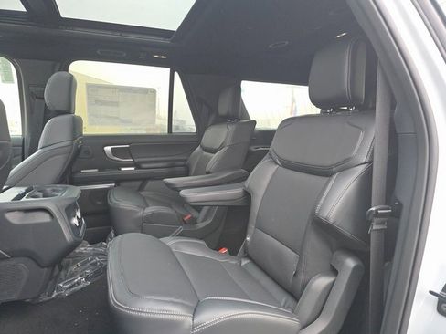 New 2025 Ford Expedition Max Platinum w/ Stealth Performance Package image 21