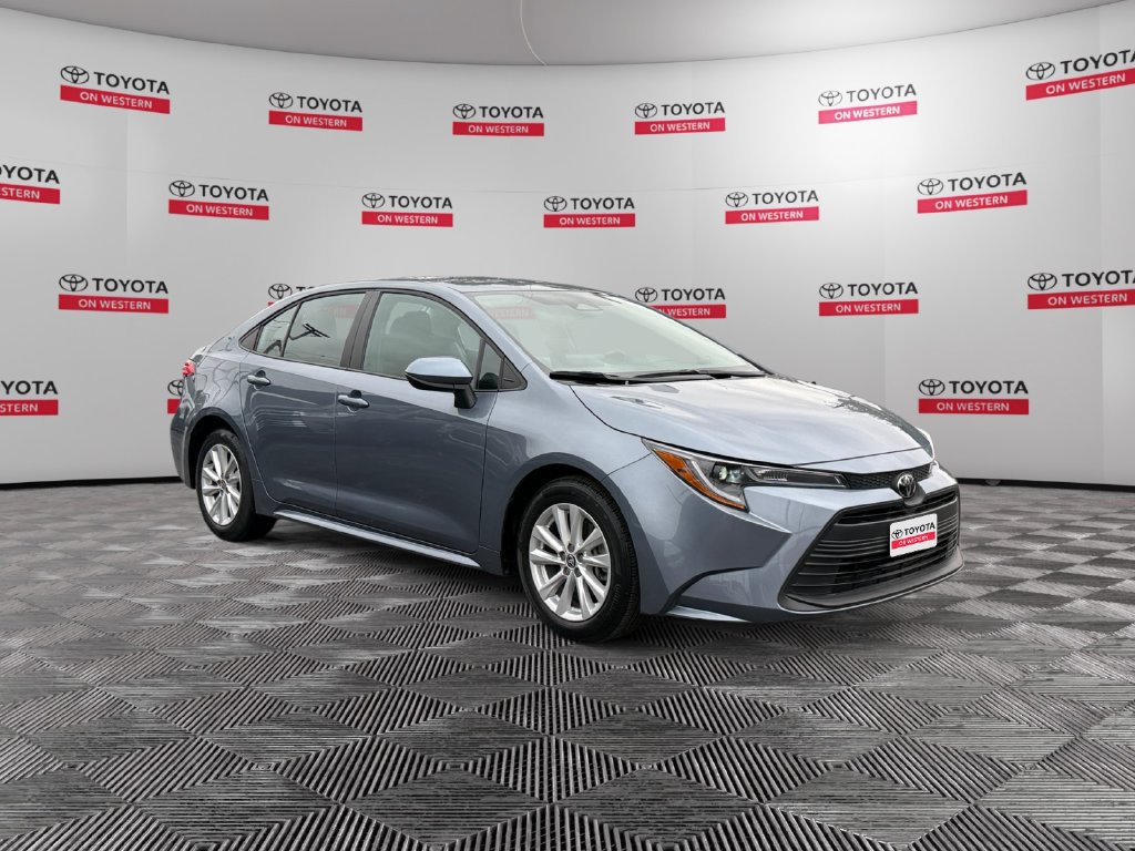 Used 2026 Toyota Corolla LE w/ LE Premium Package FWD image 3