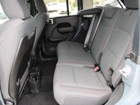 Used 2026 Jeep Wrangler Unlimited Rubicon image 15