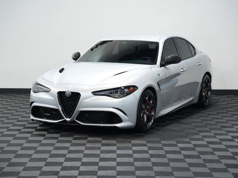 Used 2020 Alfa Romeo Giulia Quadrifoglio w/ Nero Edizione image 3