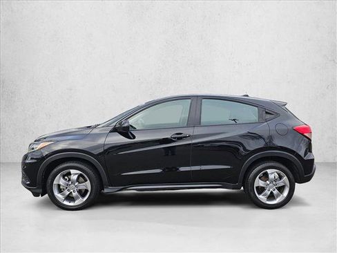 Used 2021 Honda HR-V LX image 2