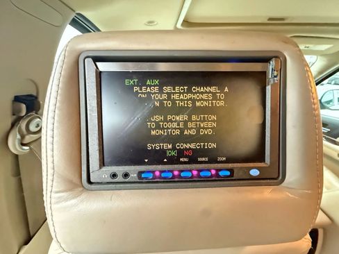 Used 2008 GMC Yukon XL Denali image 19