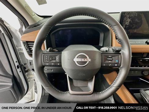 Certified 2026 Nissan Rogue Platinum w/ Platinum Premium Package AWD/4WD image 11