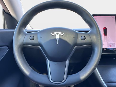 Used 2020 Tesla Model Y Performance image 27