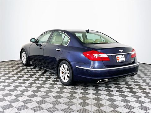 Used 2012 Hyundai Genesis 3.8 image 6