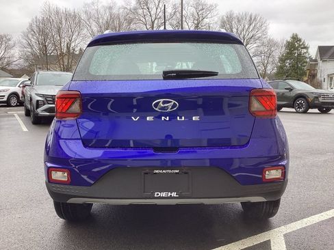 New 2026 Hyundai Venue SEL FWD image 7