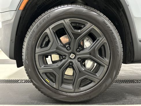 Used 2023 Rivian R1T Adventure AWD/4WD image 9