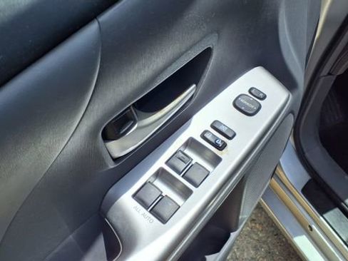 Used 2012 Toyota Prius V Five FWD image 18