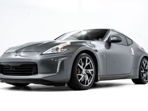 Used 2014 Nissan 370Z Touring w/ Sport Package image 8