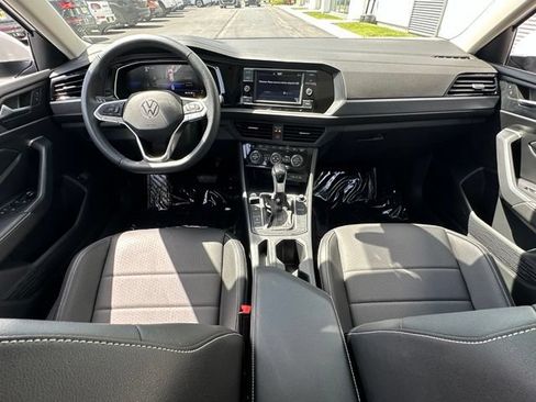 Used 2024 Volkswagen Jetta SE w/ Panoramic Sunroof Package FWD image 34
