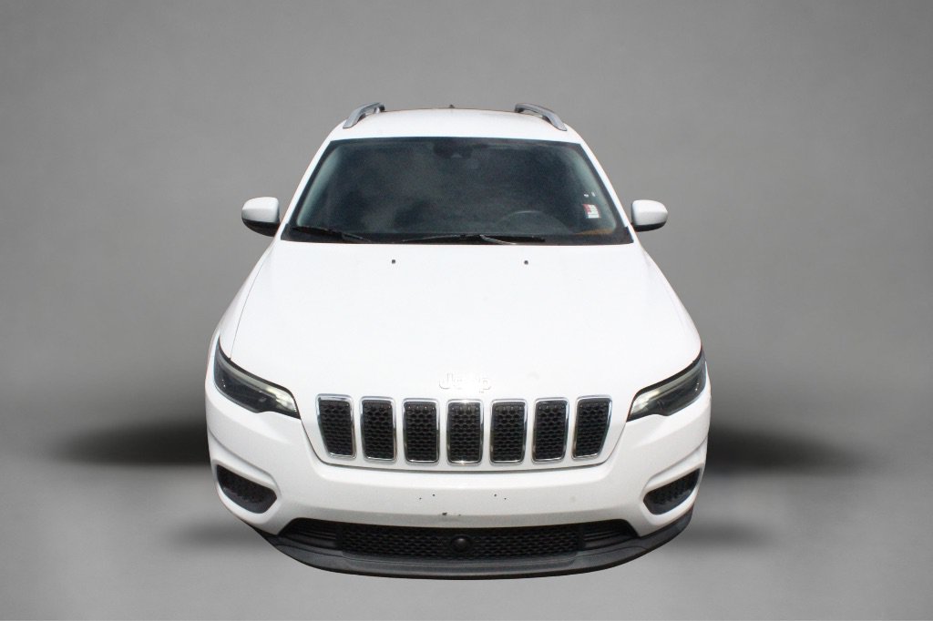 Used 2021 Jeep Cherokee Latitude AWD/4WD image 3