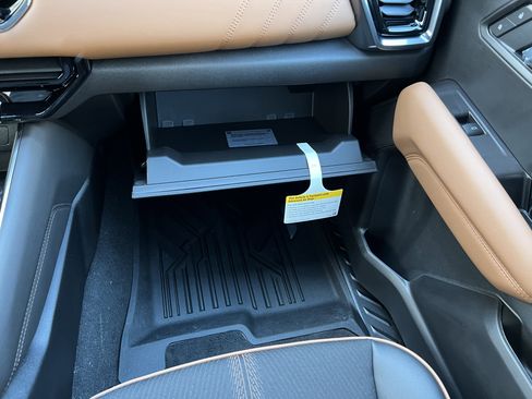 New 2026 GMC Canyon AT4 image 30