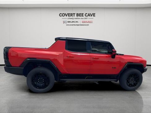 New 2025 GMC Hummer EV 2X w/ LPO, Dark Essentials Package image 22