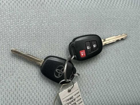 Used 2015 Toyota Prius C One FWD image 26