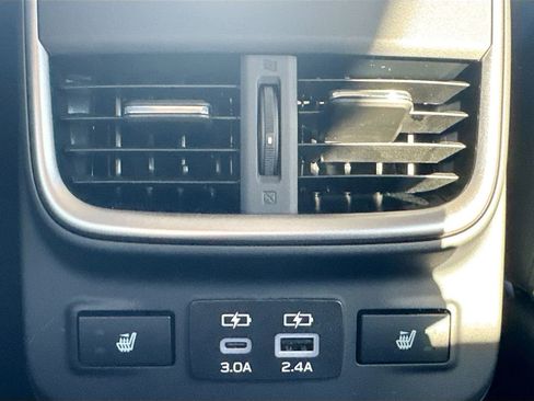 New 2025 Subaru Outback Limited image 31
