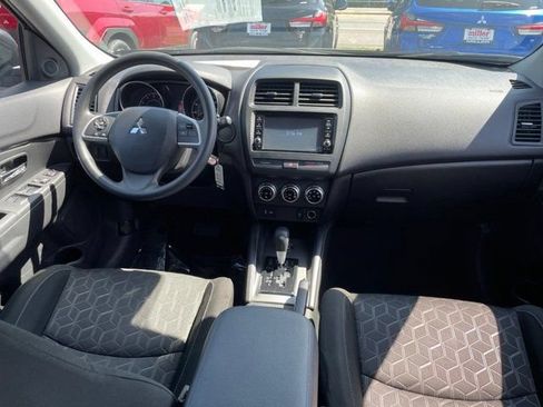 Used 2024 Mitsubishi Outlander Sport ES AWD/4WD image 6