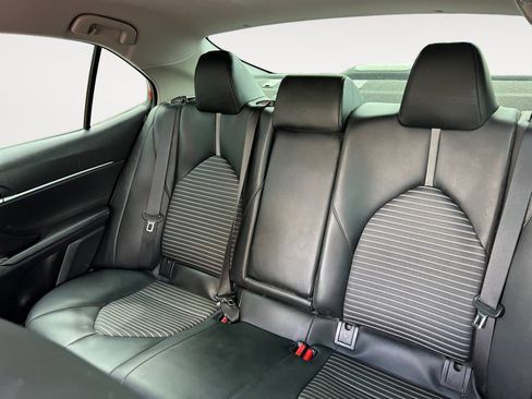 Used 2021 Toyota Camry SE w/ Cold Weather Package AWD/4WD image 13