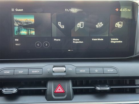 New 2025 Kia K4 LXS image 11