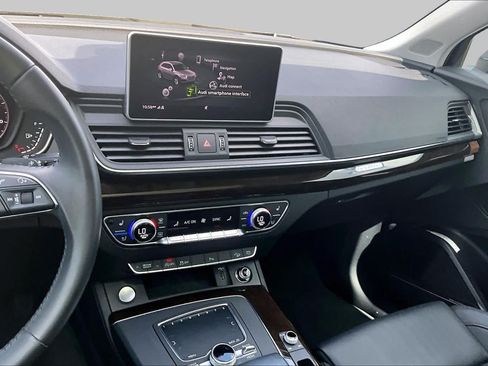 Used 2018 Audi Q5 2.0T Premium Plus w/ Premium Plus Package AWD/4WD image 6