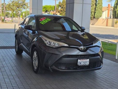 Used 2021 Toyota C-HR LE FWD image 3