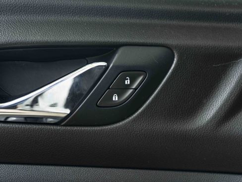 Used 2021 GMC Acadia SLE FWD image 38