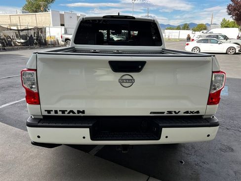 Used 2023 Nissan Titan SV w/ SV Convenience Package AWD/4WD image 6