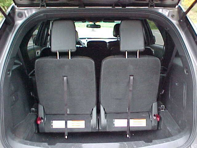 Used 2014 Ford Explorer XLT w/ Equipment Group 202A AWD/4WD image 7