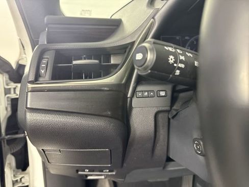 Used 2019 Lexus ES 350 image 16