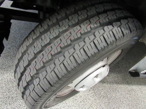 Used 2023 Ford Transit 250 Medium Roof AWD image 21