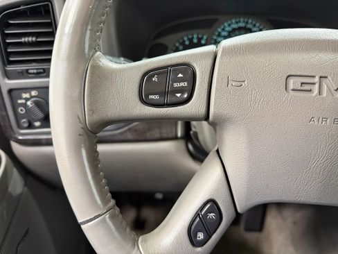 Used 2004 GMC Yukon XL Denali AWD/4WD image 27