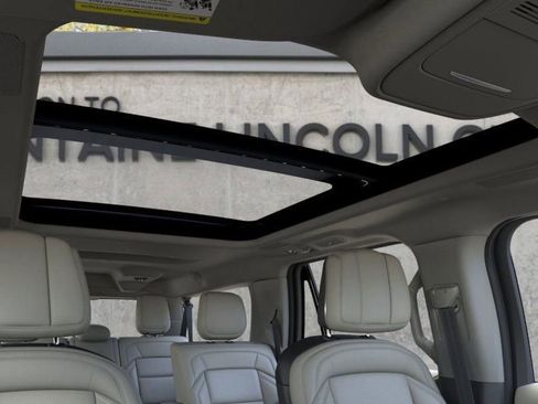 New 2026 Lincoln Navigator L Reserve AWD/4WD image 22