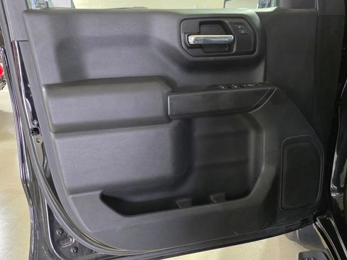 Used 2023 Chevrolet Silverado 1500 Custom AWD/4WD image 16