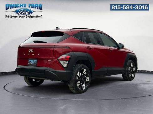 Used 2024 Hyundai Kona SEL AWD/4WD image 5