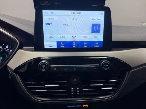 Used 2022 Ford Escape SEL image 32