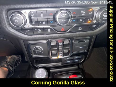 New 2025 Jeep Gladiator Sport image 19