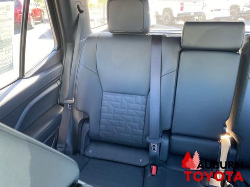 New 2026 Toyota 4Runner TRD Off-Road Premium AWD/4WD image 18