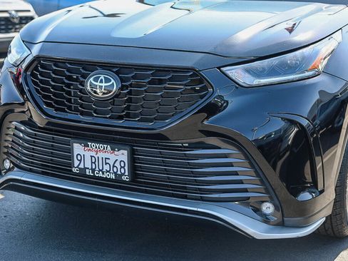 Certified 2024 Toyota Highlander XSE FWD image 24