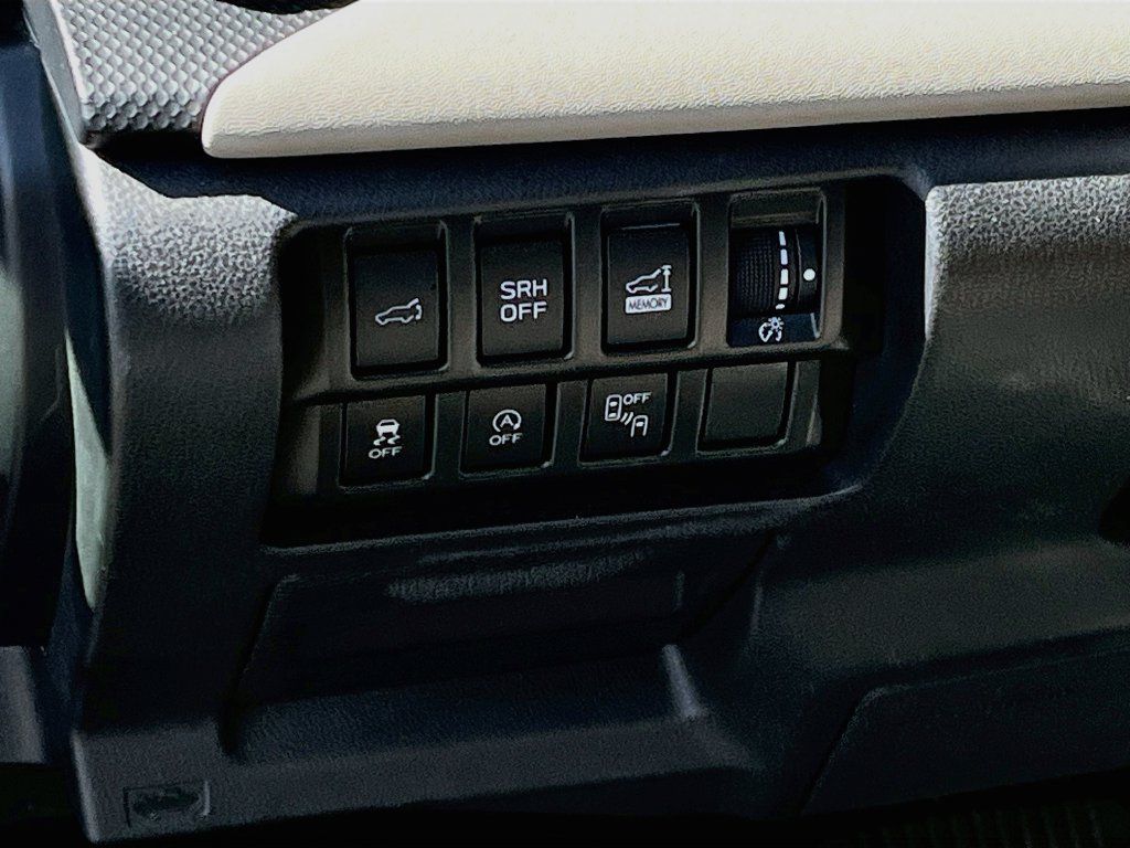 Used 2022 Subaru Forester Limited AWD/4WD image 10