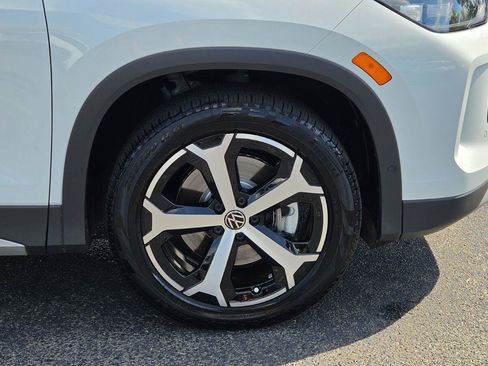 Certified 2026 Volkswagen Tiguan SE AWD/4WD image 15