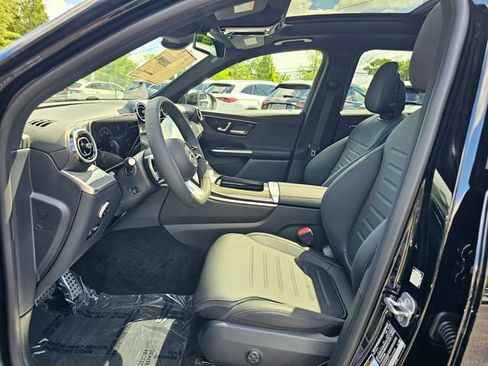 New 2026 Mercedes-Benz GLC 300 4MATIC image 14